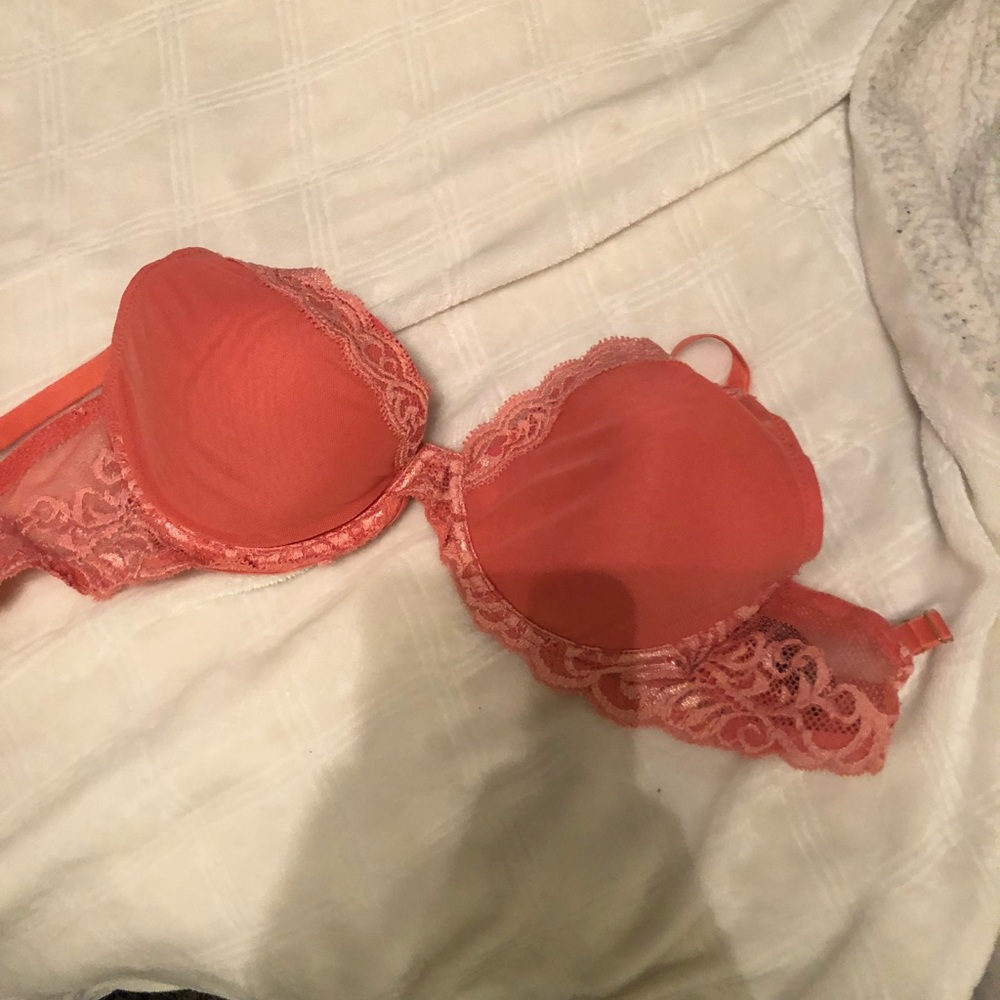 Bra (never been worn)
